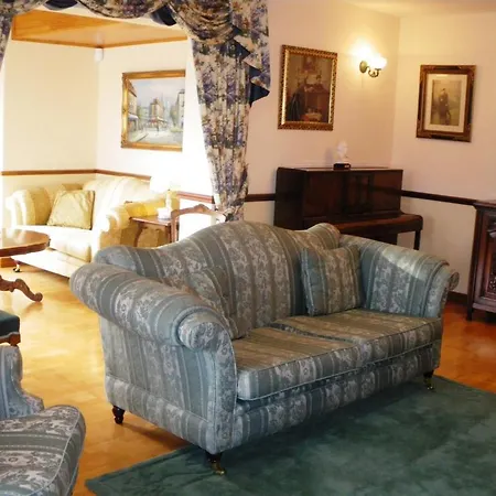 Bed & Breakfast Redwood