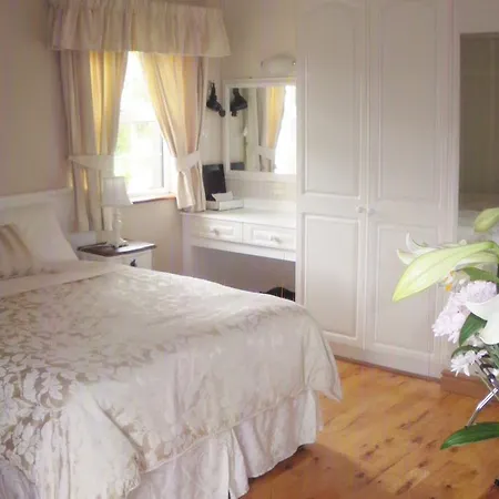 Bed & Breakfast Redwood 4*