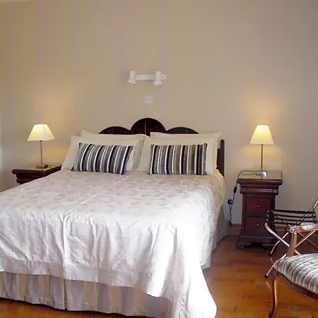 Redwood Bed and breakfast 4*